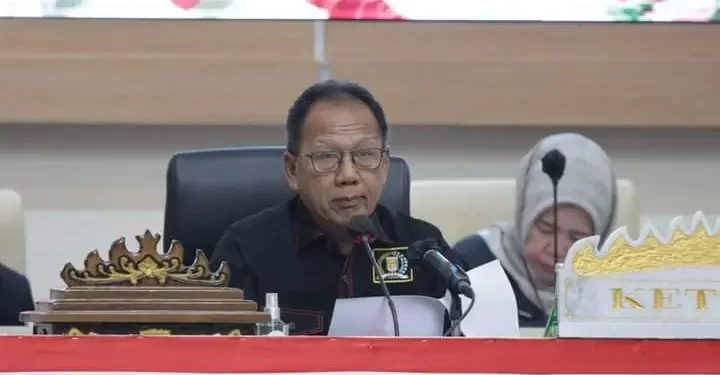 Ketua DPRD Lampung Mingrum Gumay Pimpin Paripurna Lanjutan Pandangan Fraksi terhadap APBD-P